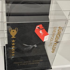 Black Liverpool Cap Personally Signed by Jurgen Klopp in Display Case - Image 2