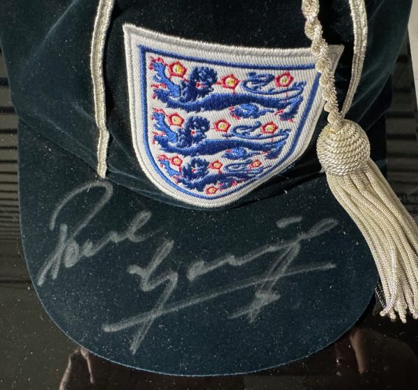 Paul ‘Gazza‘ Gascoigne signed Cap in Display Case