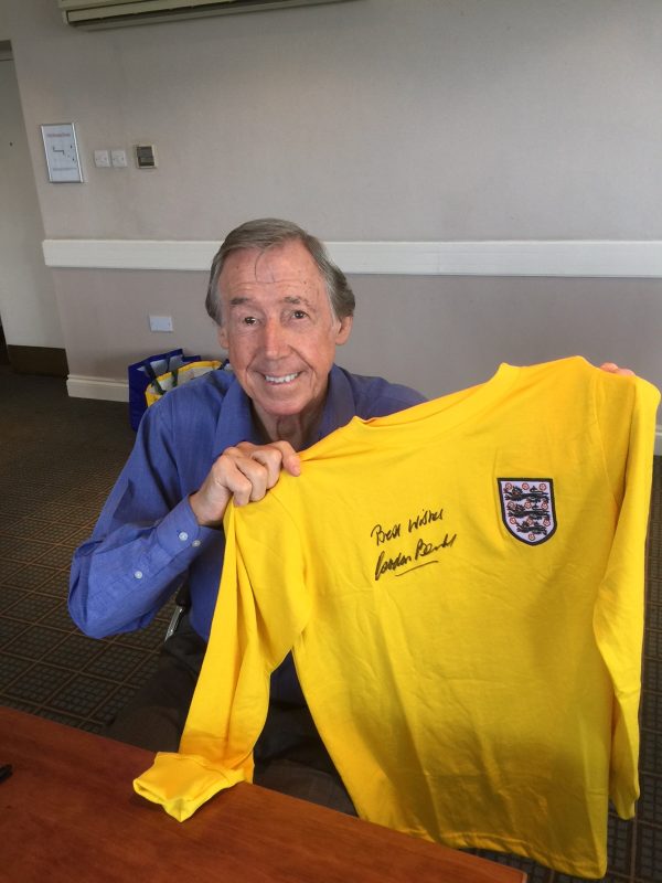 Framed England 66 World Cup retro goal keeper shirt signed by Sir Gordon Banks