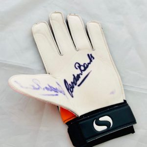 1966 World Cup Winner Gordon Banks Signed Sondico Goalkeeper Glove Damaged Stock