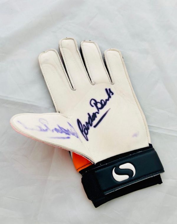 1966 World Cup Winner Gordon Banks Signed Sondico Goalkeeper Glove Damaged Stock