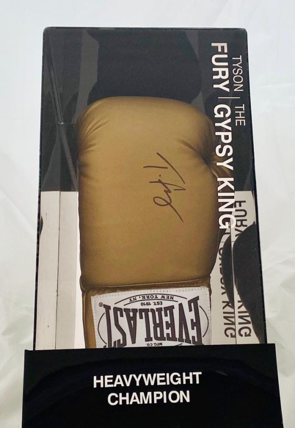 Tyson Fury Gypsy King Hand Signed Gold Everlast Boxing Glove In Light-Up Quality Display Case