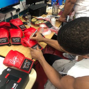 Anthony Joshua Hand Signed Red Rival Boxing Glove In Light-Up Quality Display Case - Image 2