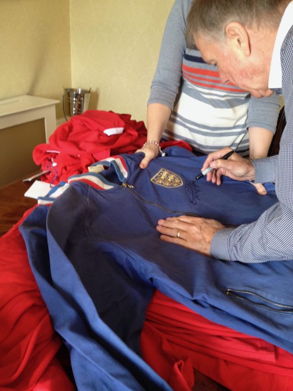 World Cup 1966 Replica Tracksuit Top Signed by the Goal Scorers, Geoff Hurst & Martin Peters)