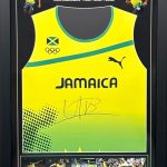 Oleksandr Usyk Undisputed Signed White  Boxing Glove In Display Case